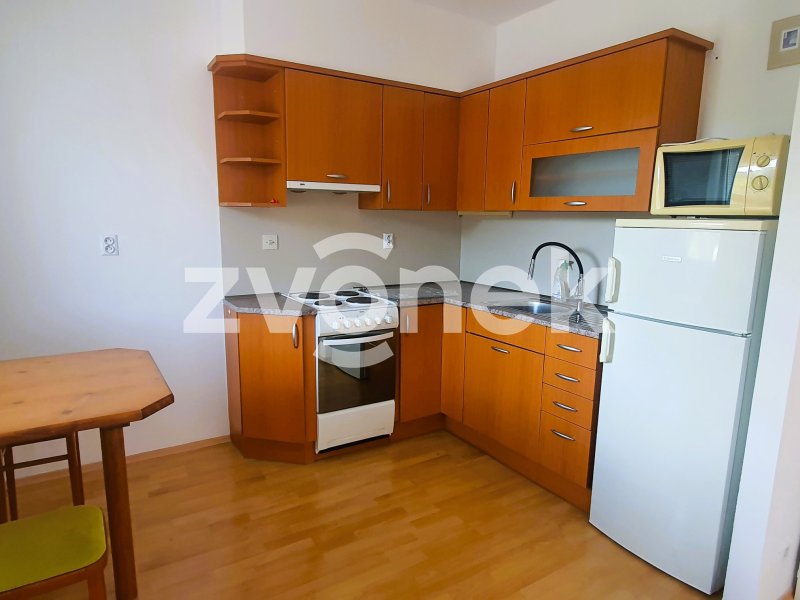 Pronájem bytu 1+kk ve Zlíně, Březnická