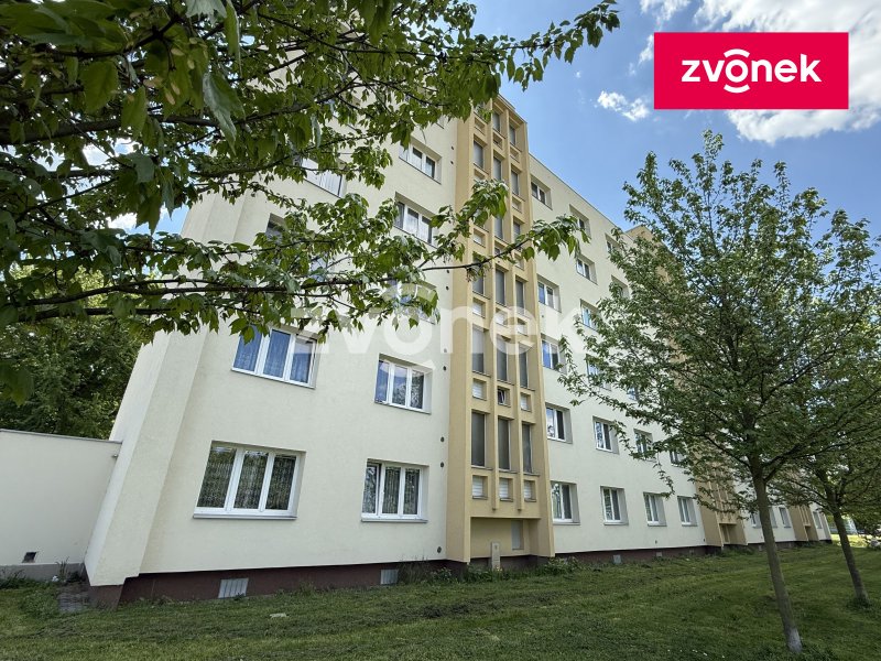 3+1 Malenovice s balkónem, příjemné bydlení v pěkném prostředí