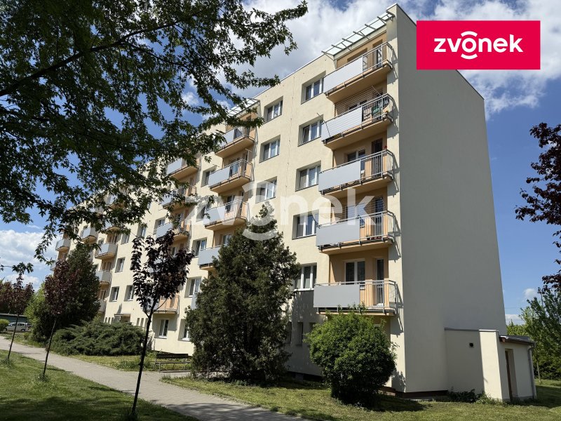 3+1 Malenovice s balkónem, příjemné bydlení v pěkném prostředí