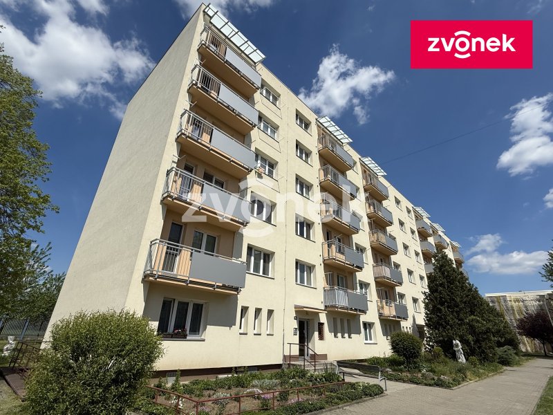 3+1 Malenovice s balkónem, příjemné bydlení v pěkném prostředí