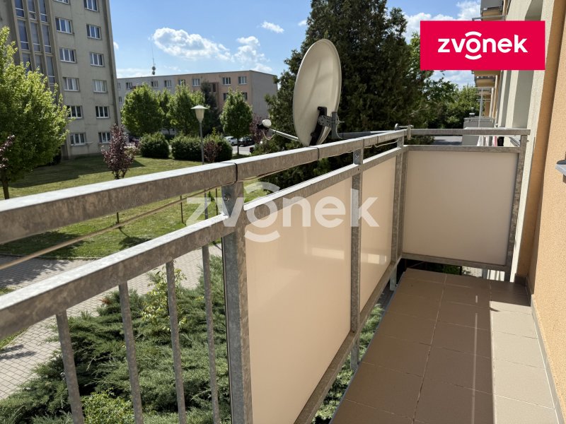 3+1 Malenovice s balkónem, příjemné bydlení v pěkném prostředí