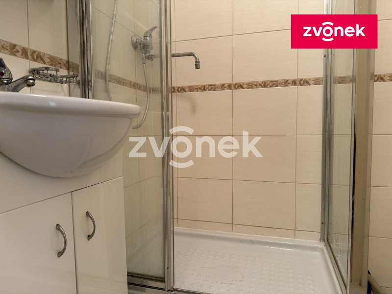 3+1 Malenovice s balkónem, příjemné bydlení v pěkném prostředí