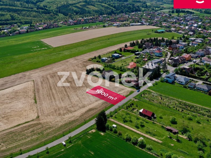 Stavební pozemek Kostelec - pěkná a klidná lokalita, v rovině