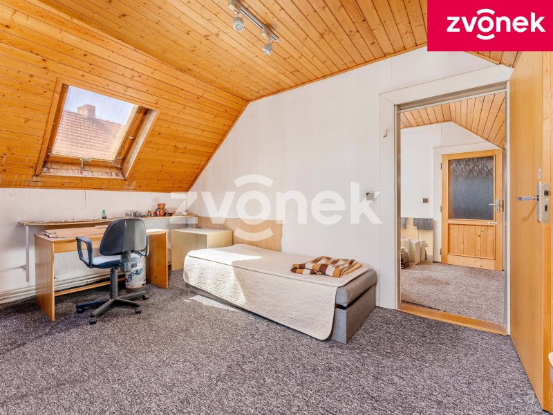RD v centru obce Zádveřice
