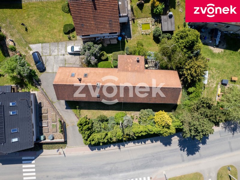 RD v centru obce Zádveřice