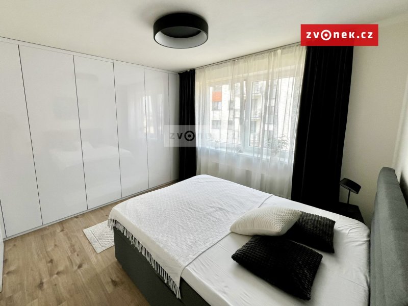 Exkluzivní byt 2+kk s terasou, garážové stání, Malenovice