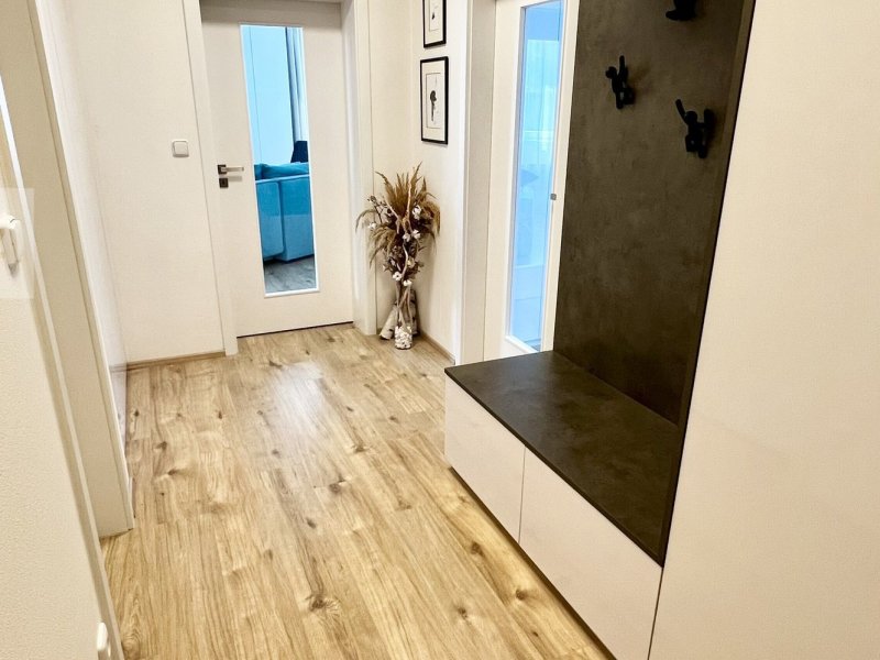 Exkluzivní byt 2+kk s terasou, garážové stání, Malenovice