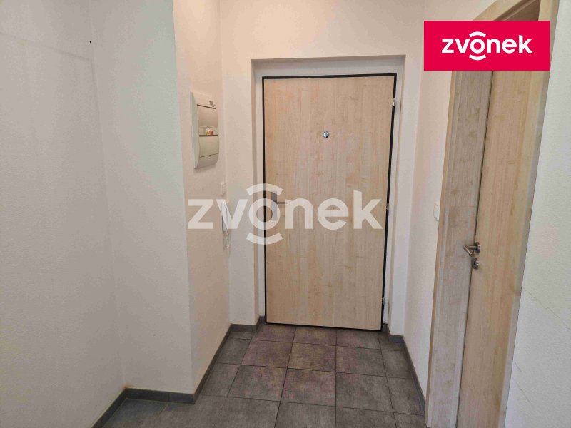 Pronájem bytu 1+kk na Zahrádkách - Nové Štěpnice