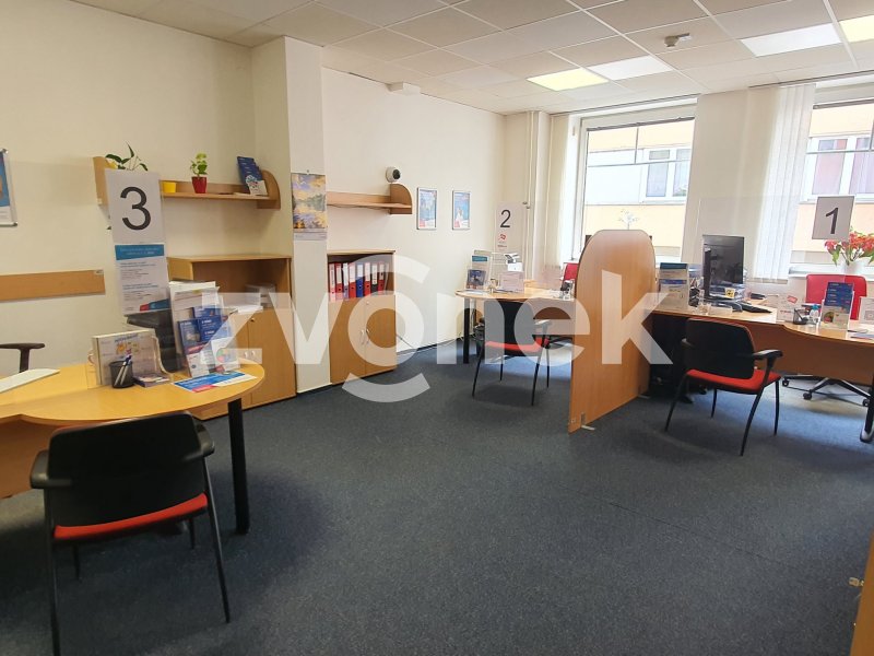 Pronájem exkluzivních komerčních prostor v centru Zlína, 370 m²