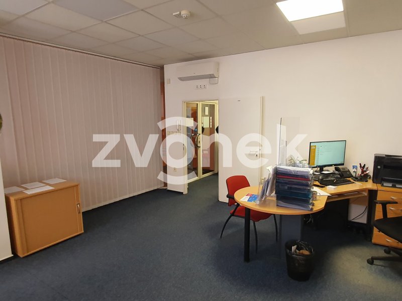 Pronájem exkluzivních komerčních prostor v centru Zlína, 370 m²