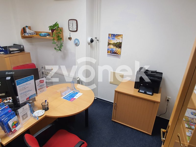 Pronájem exkluzivních komerčních prostor v centru Zlína, 370 m²