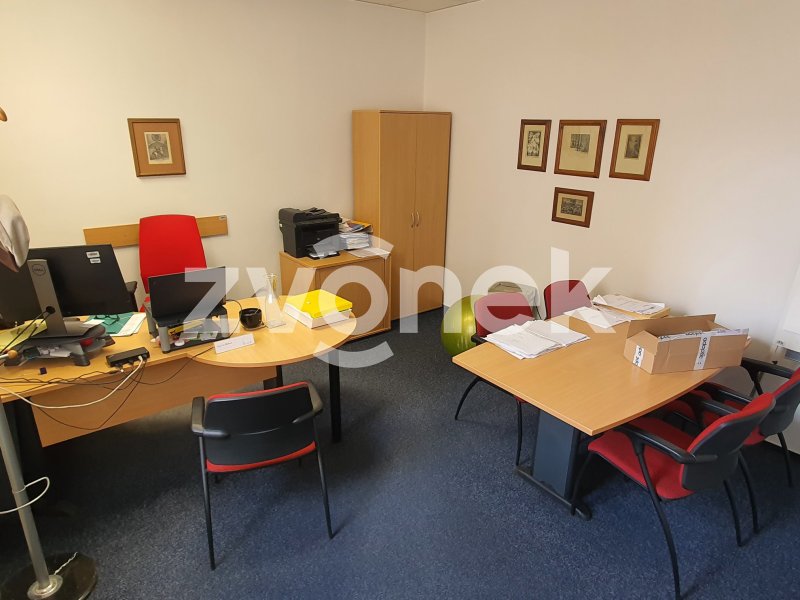 Pronájem exkluzivních komerčních prostor v centru Zlína, 370 m²
