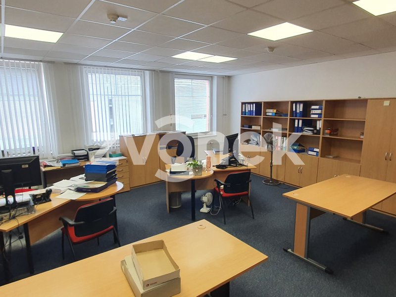 Pronájem exkluzivních komerčních prostor v centru Zlína, 370 m²