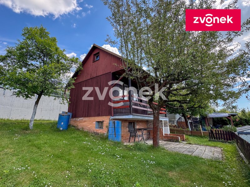 Chata Zlín - Malenovice, velká zahrada 367 m2, skleník