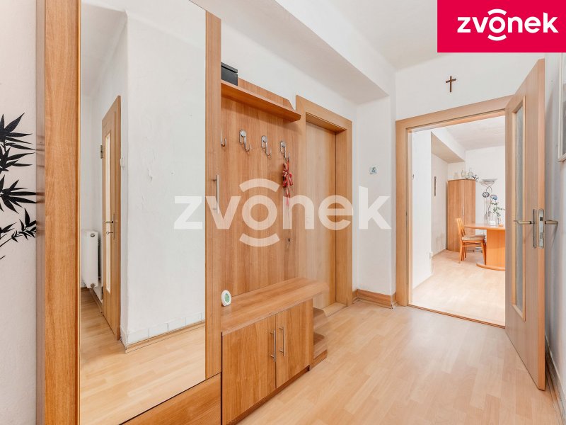 Rodinný dům Břest se zahradou a garážovým stáním
