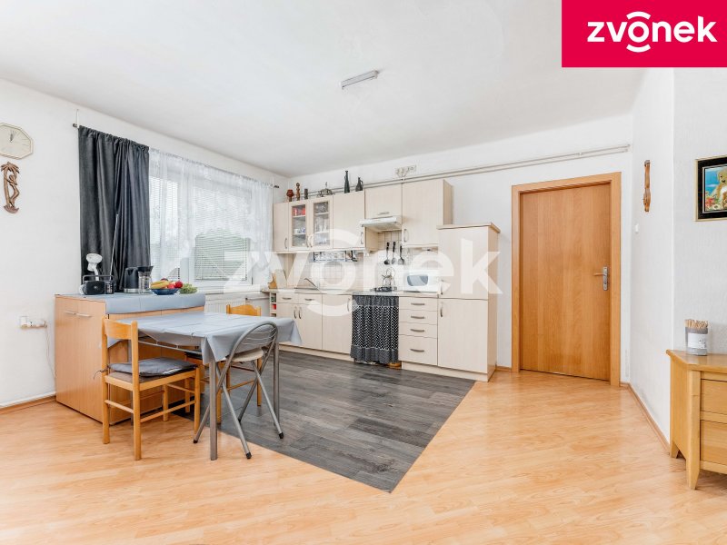 Rodinný dům Břest se zahradou a garážovým stáním