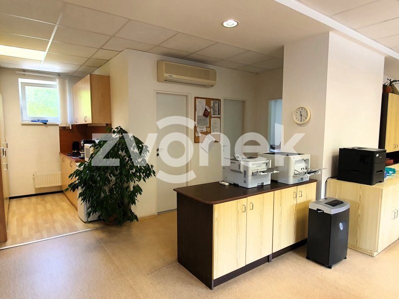Pronájem kancelářských prostor ve Zlíně, 101 m2