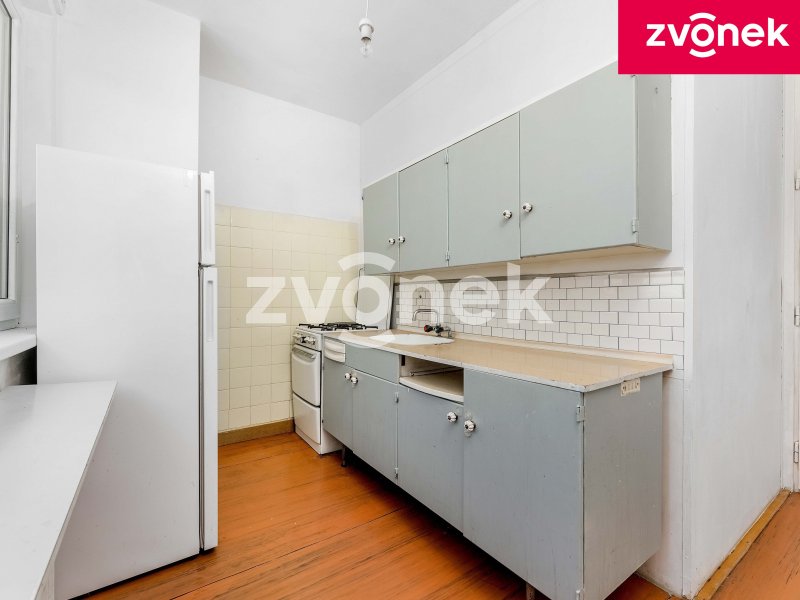 Prostorný byt s balkonem 3+1, Zlín - Malenovice, Chelčického