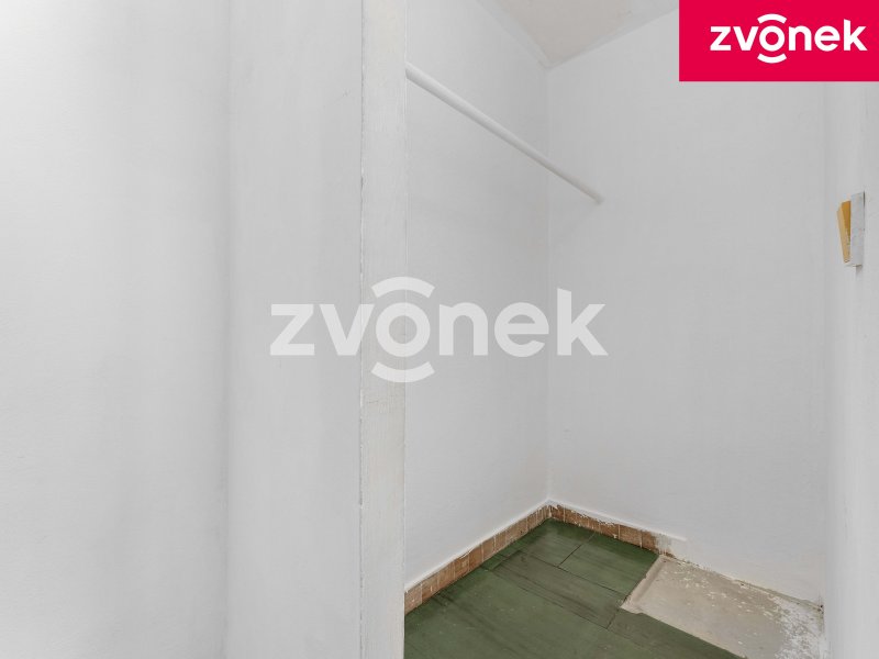 Prostorný byt s balkonem 3+1, Zlín - Malenovice, Chelčického
