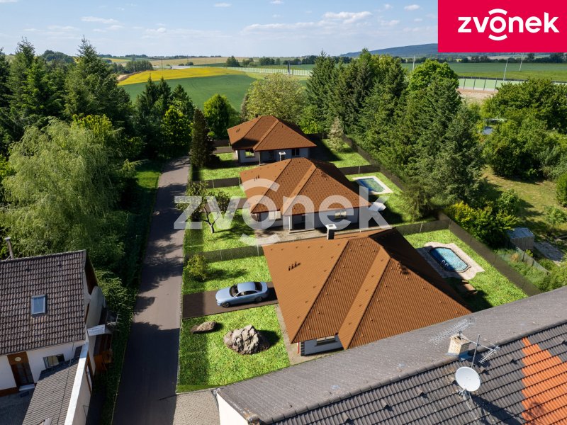 Investiční příležitost ve Fryštáku: Penzion a rozsáhlý stavební pozemek celkově s téměř 4200 m² na klidném místě!