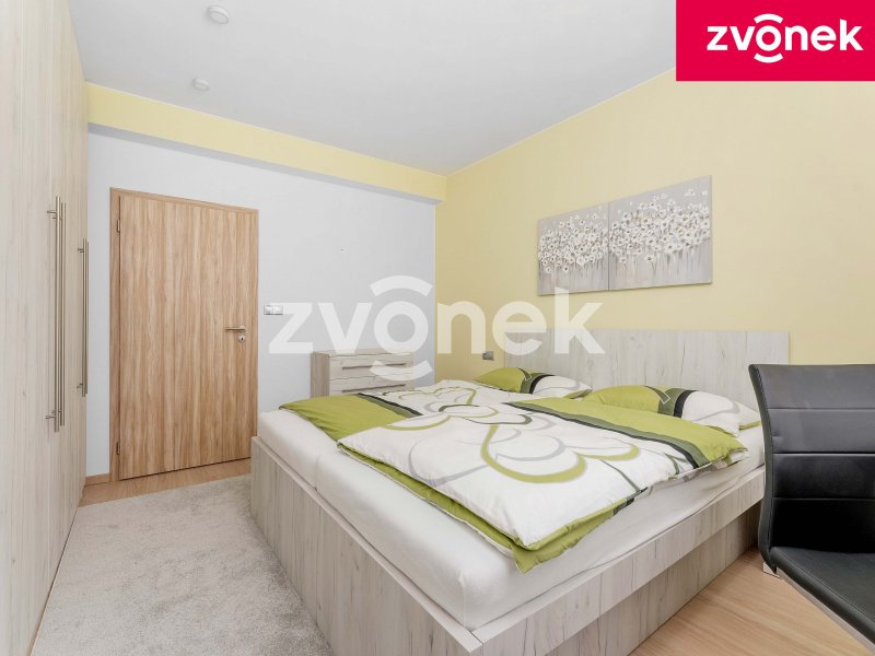Prodej nadstandardního bytu 4+kk s terasou a parkovacím stáním