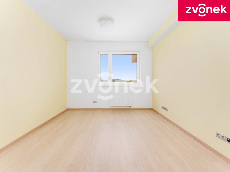 Prodej nadstandardního bytu 4+kk s terasou a parkovacím stáním