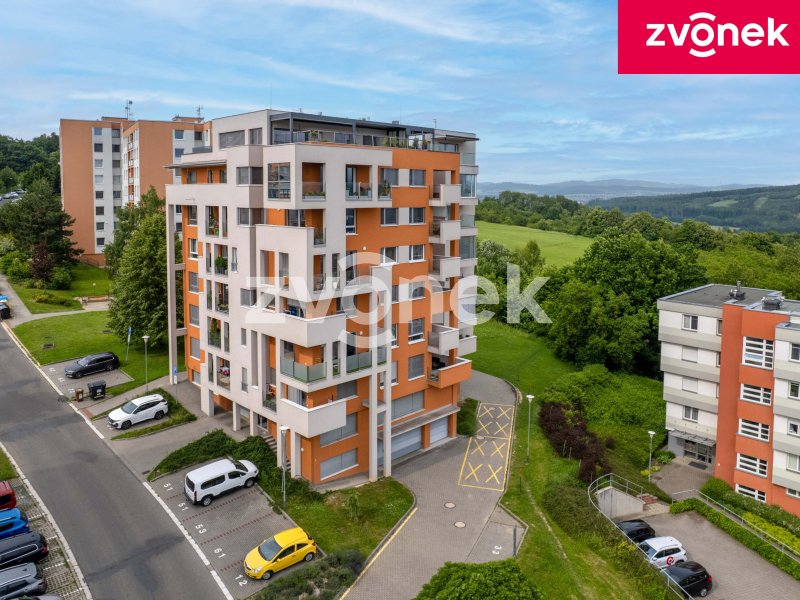 Prodej nadstandardního bytu 4+kk s terasou a parkovacím stáním