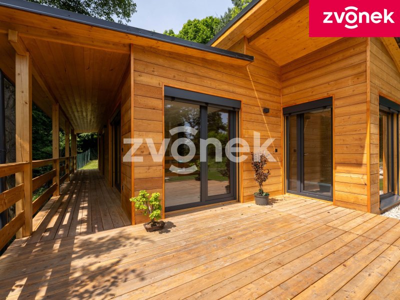 Prodej moderní novostavby dřevostavby v Kašavě