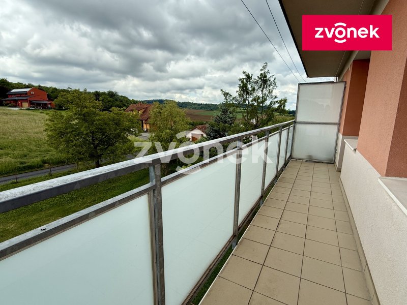 1+kk Malenovice, zděný, prostorný balkón, překrásný výhled