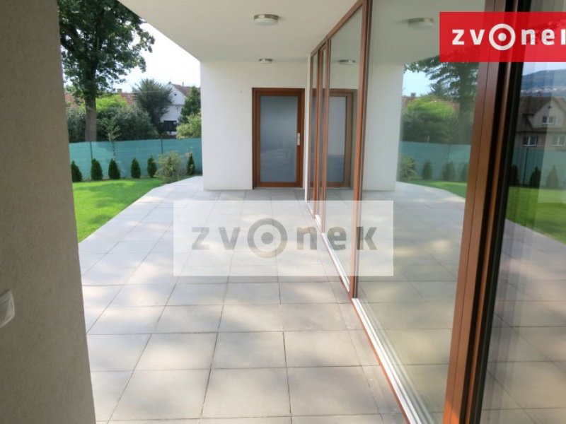 Luxusní vila Zlín - Příluky, velká zahrada, garáž