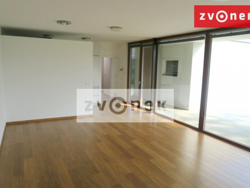 Luxusní vila Zlín - Příluky, velká zahrada, garáž