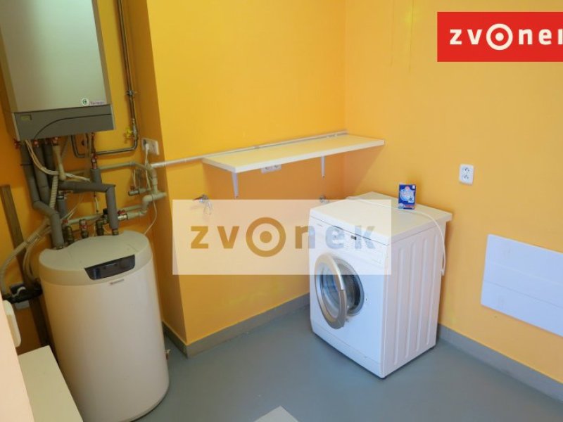 Luxusní vila Zlín - Příluky, velká zahrada, garáž