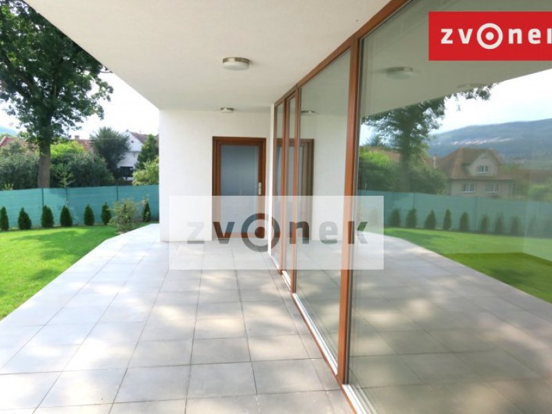 Luxusní vila Zlín - Příluky, velká zahrada, garáž