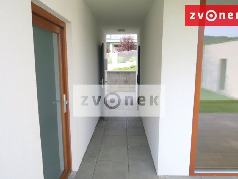 Luxusní vila Zlín - Příluky, velká zahrada, garáž