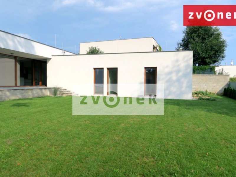 Luxusní vila Zlín - Příluky, velká zahrada, garáž
