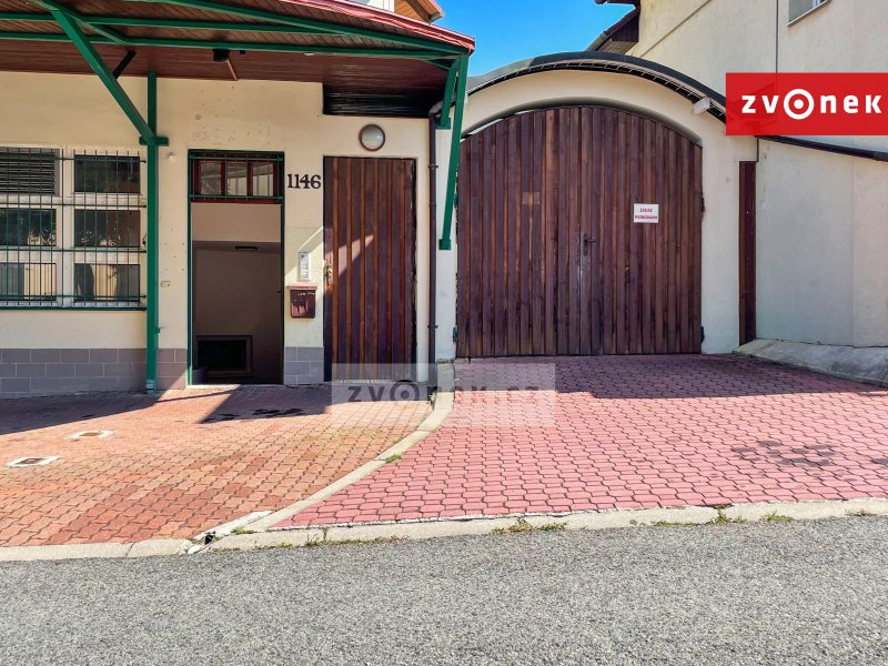 Pronájem komerčního prostoru bývalé restaurace 239 m², Zlín - Malenovice