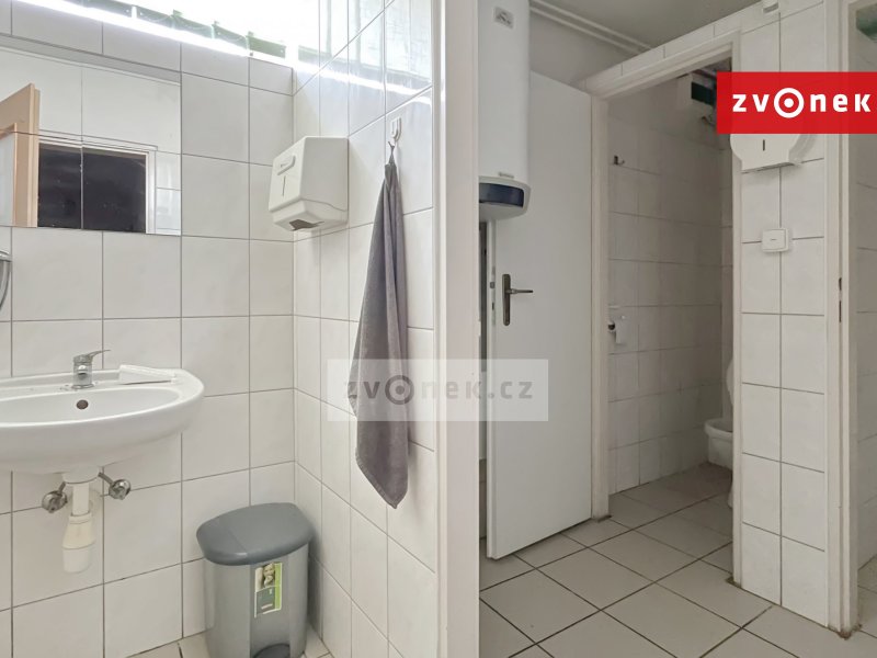 Pronájem komerčního prostoru bývalé restaurace 239 m², Zlín - Malenovice