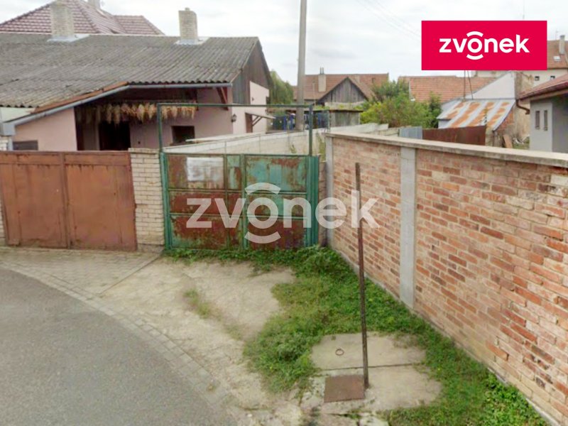 Stavební pozemek Nedakonice