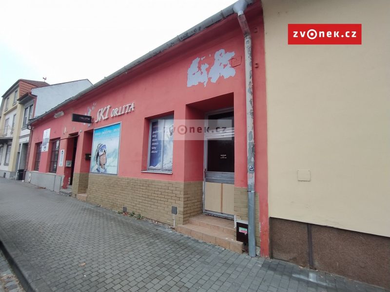 Pronájem obchodního prostoru 140 m², Napajedla