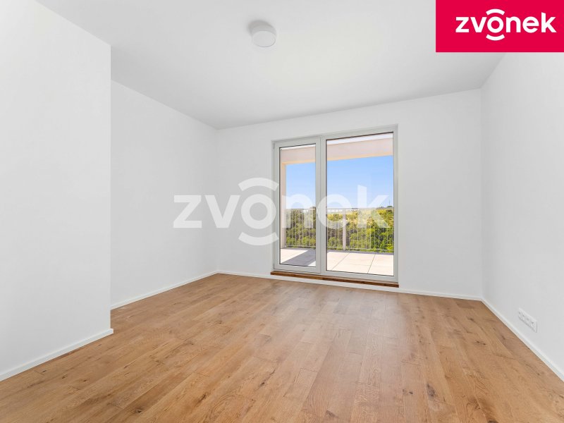 Exkluzivní byt 3+kk s terasou 30 m² a západním výhledem