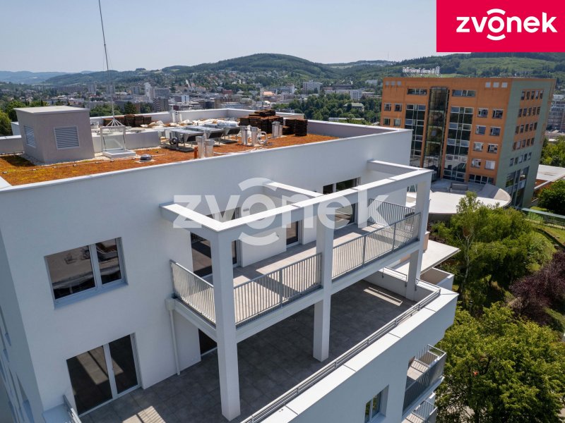 Exkluzivní byt 3+kk s terasou 30 m² a západním výhledem