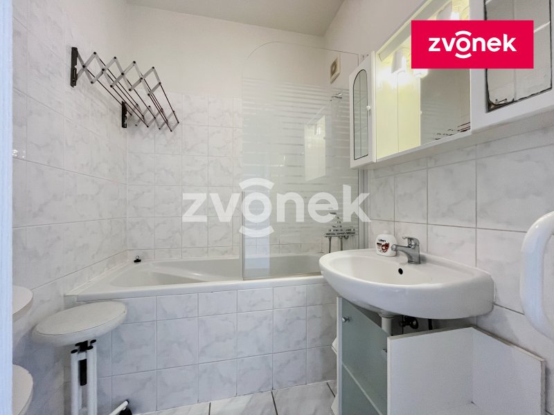 Pronájem bytu 4+1, Křiby, Zlín, ihned volný