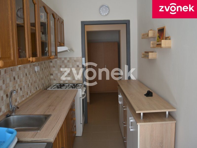 Pronájem 2+1 Vsetín - Sychrov