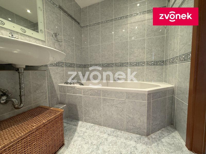 1+1 v pěkné a klidné lokalitě Zlína, po rekonstrukci