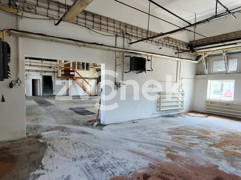 Výrobně-skladovací prostory, Zlín - Prštné, 532 m2