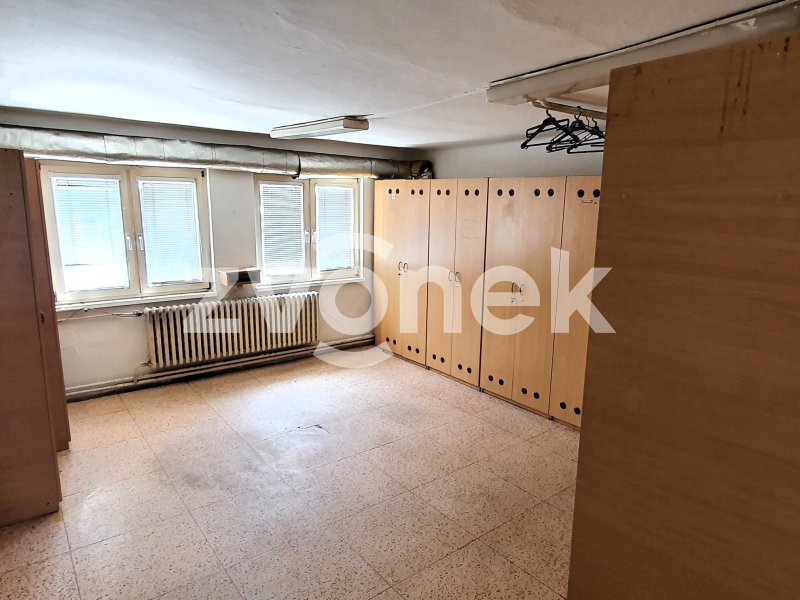 Výrobně-skladovací prostory, Zlín - Prštné, 532 m2