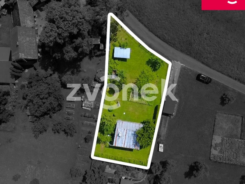 Chata se stavebním pozemkem ve Štákových Pasekách, Zlín – Příluky