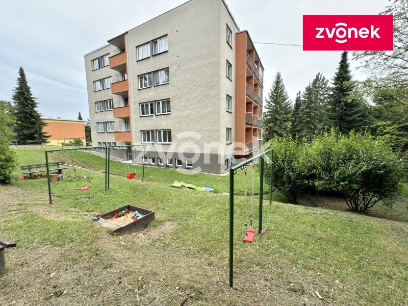 Pronájem krásného bytu 1+kk s výhledem do zeleně