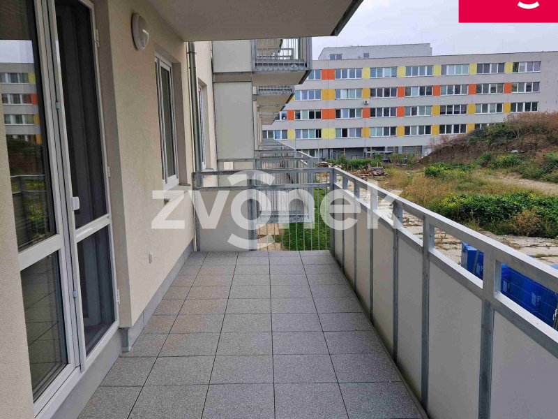 Pronájem novostavby bytu 2+kk ve Štěpnicích.
