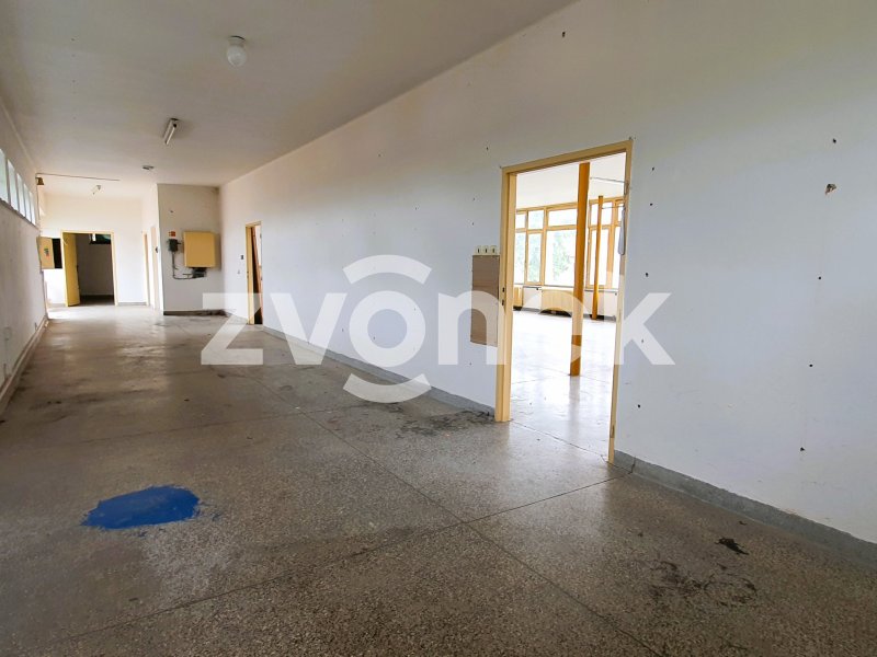 Pronájem komerčních prostor – Bánov, 150 m²